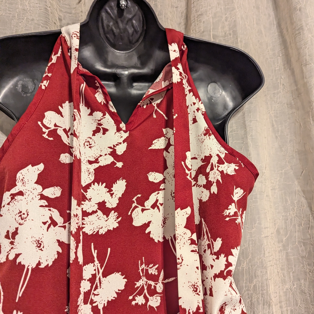 SHEIN Red and White Floral Tank Top - Picture 4 of 5